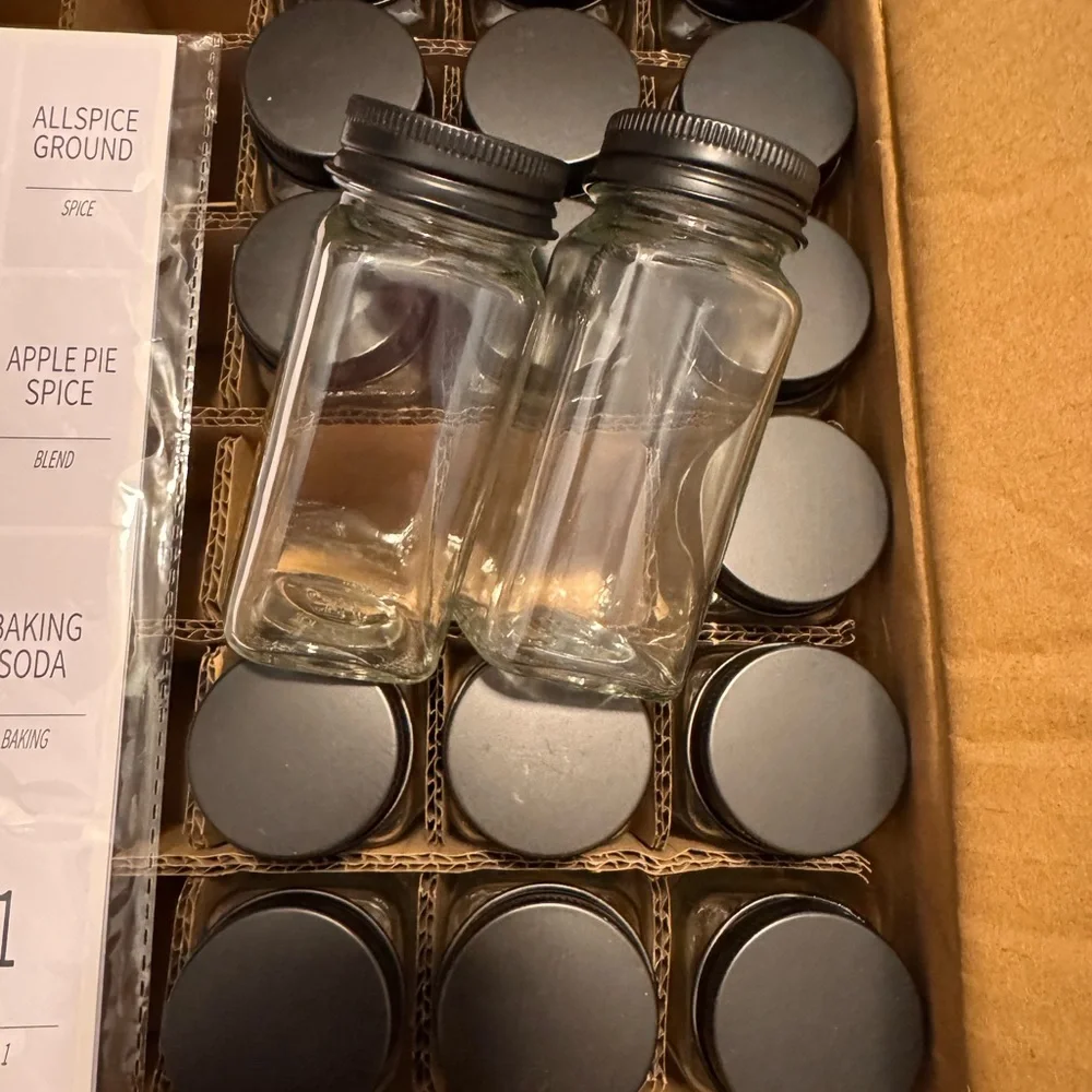 Clear Glass Spice Jar with Black Lid - Set of 18 - Picture 4 of 4